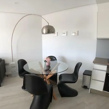 Apartment Ocean Garden