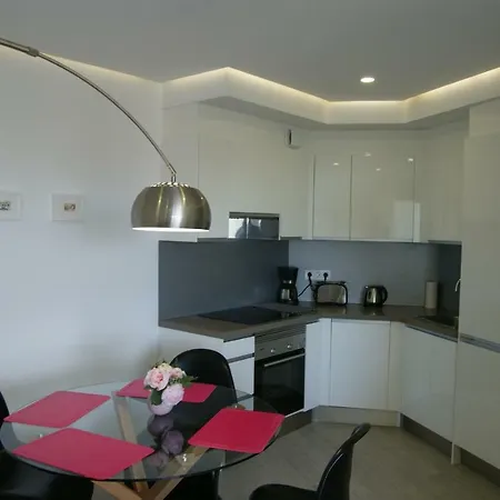 Apartment Ocean Garden
